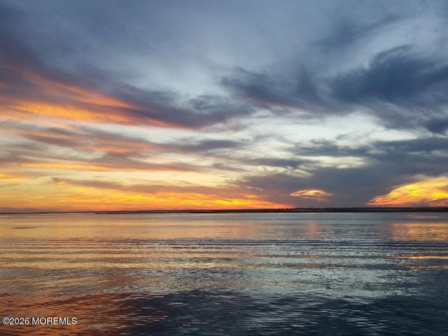 2402 -L- Central Avenue, Barnegat Light, NJ 08006