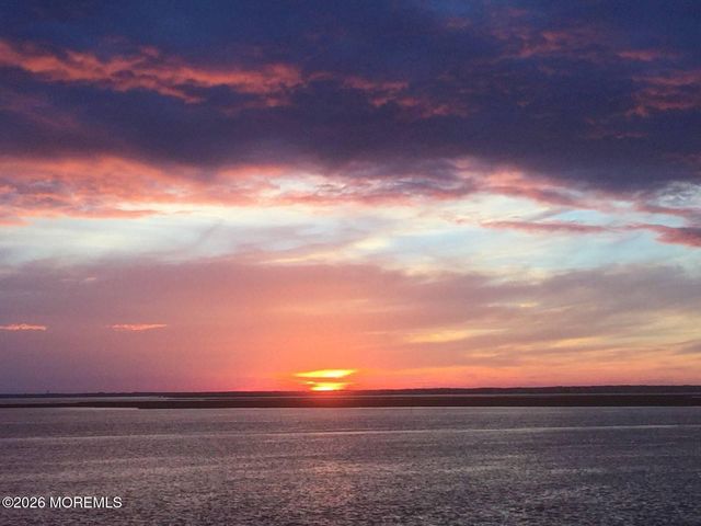 2402 -L- Central Avenue, Barnegat Light, NJ 08006