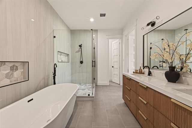 301 Vincent Street, Houston, TX 77009