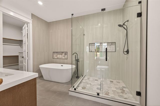 301 Vincent Street, Houston, TX 77009