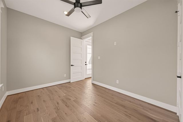 301 Vincent Street, Houston, TX 77009