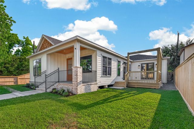 301 Vincent Street, Houston, TX 77009