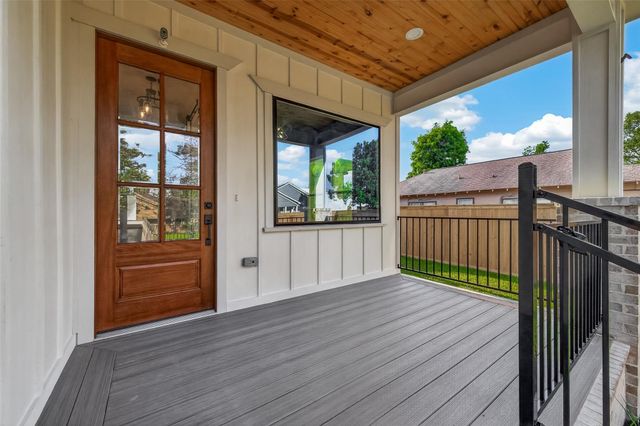 301 Vincent Street, Houston, TX 77009