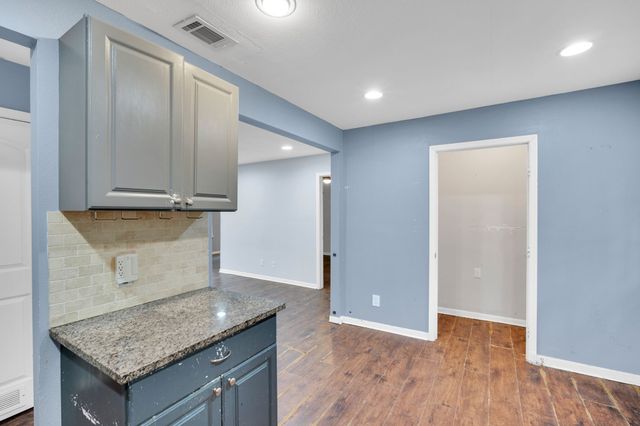 419 HighCrest Drive, Dallas, TX 75232