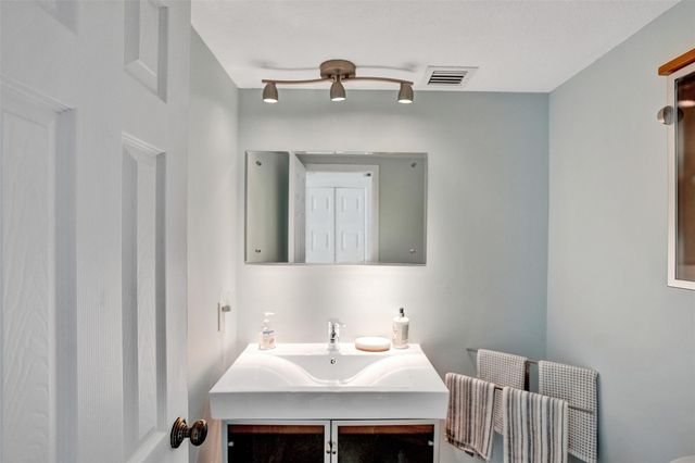 5100 Dupont Blvd 3G, Fort Lauderdale, FL 33308