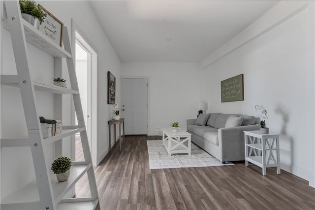 27 Greenville Avenue, Johnston, RI 02919