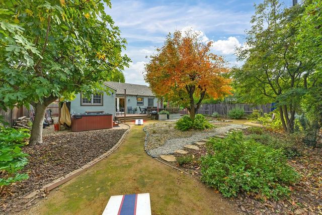 2792 San Luis Ct, Sacramento, CA 95818