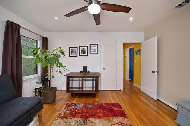 2792 San Luis Ct, Sacramento, CA 95818