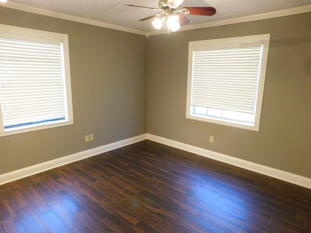 1001 DOGWOOD ST, Gilmer, TX 75644