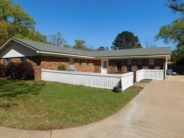 1001 DOGWOOD ST, Gilmer, TX 75644