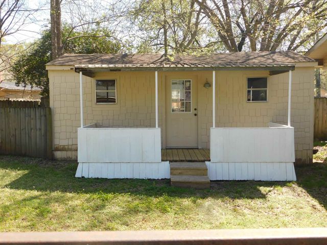 1001 DOGWOOD ST, Gilmer, TX 75644