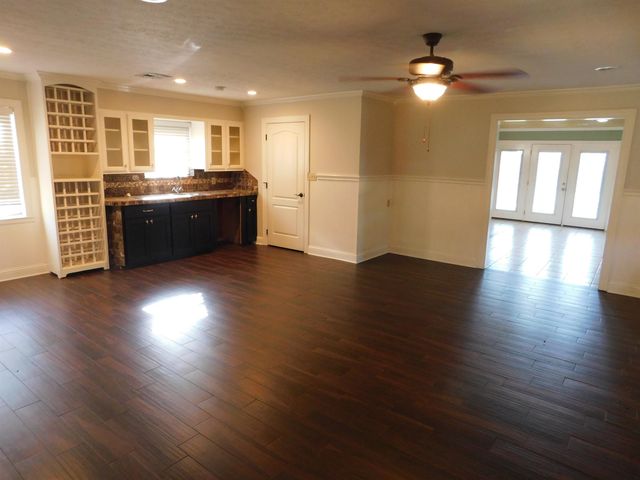 1001 DOGWOOD ST, Gilmer, TX 75644