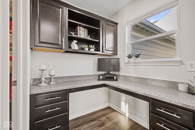 14023 Knightstown Drive W, Carmel, IN 46033