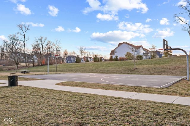 14023 Knightstown Drive W, Carmel, IN 46033