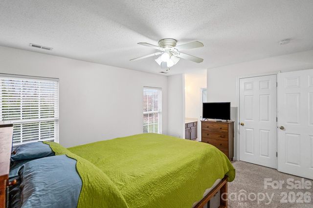 2737 Mill Valley Court, Matthews, NC 28105