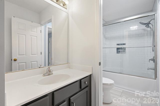 2737 Mill Valley Court, Matthews, NC 28105