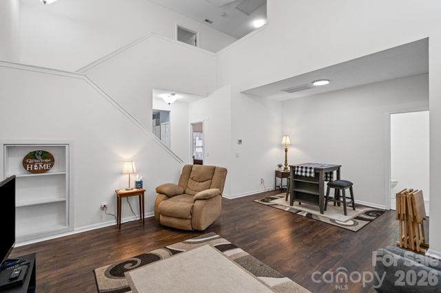 2737 Mill Valley Court, Matthews, NC 28105