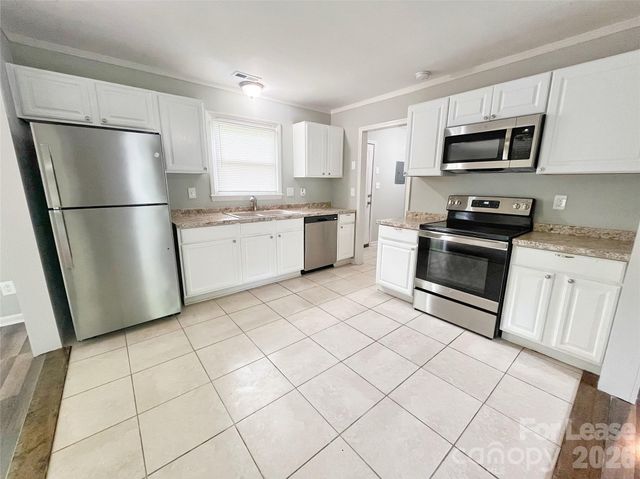 6525 Mcbride Street, Charlotte, NC 28215