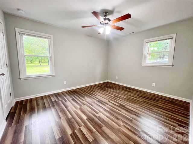 6525 Mcbride Street, Charlotte, NC 28215