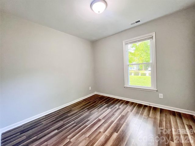 6525 Mcbride Street, Charlotte, NC 28215