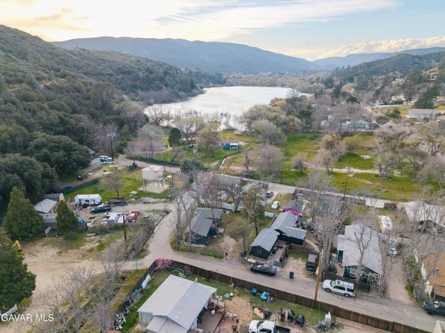 43677 Trail M, Lake Hughes, CA 93532