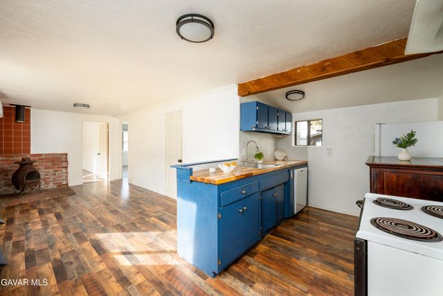 43677 Trail M, Lake Hughes, CA 93532