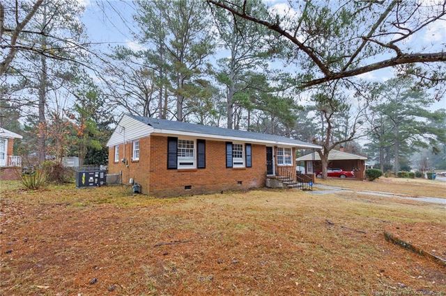 1445 Thelbert Drive, Fayetteville, NC 28301
