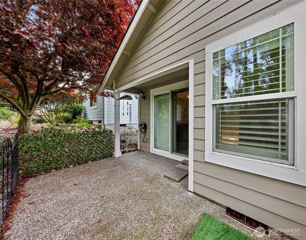 167 NW 12th Court, Oak Harbor, WA 98277