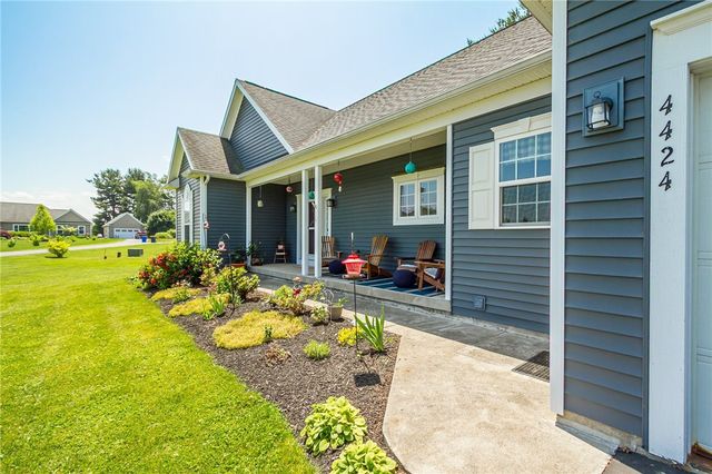 4424 Lake Road, Williamson, NY 14589