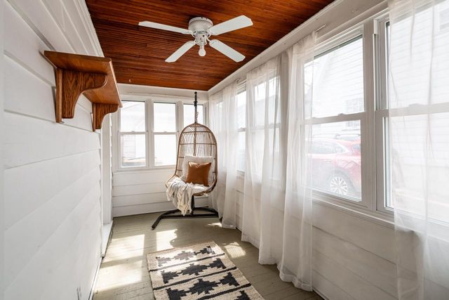 6723 W Wells STREET, Wauwatosa, WI 53213