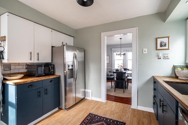 6723 W Wells STREET, Wauwatosa, WI 53213