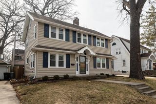 6723 W Wells STREET, Wauwatosa, WI 53213