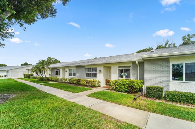 3351 STONEHAVEN COURT W C, Palm Harbor, FL 34684
