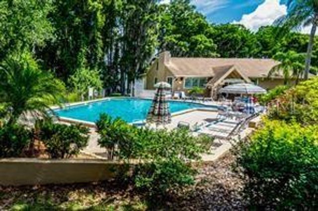 3351 STONEHAVEN COURT W C, Palm Harbor, FL 34684