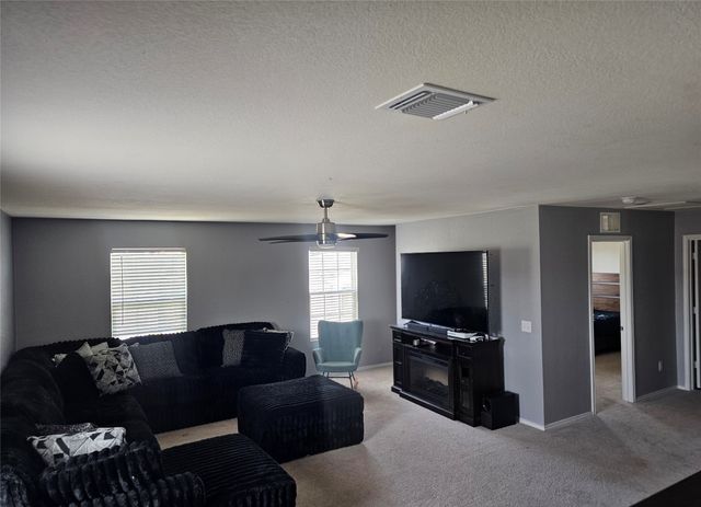 1045 Knightly Lane, Haslet, TX 76052