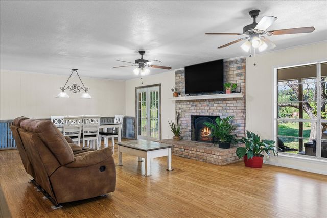 311 VZ County Road 3219, Wills Point, TX 75169