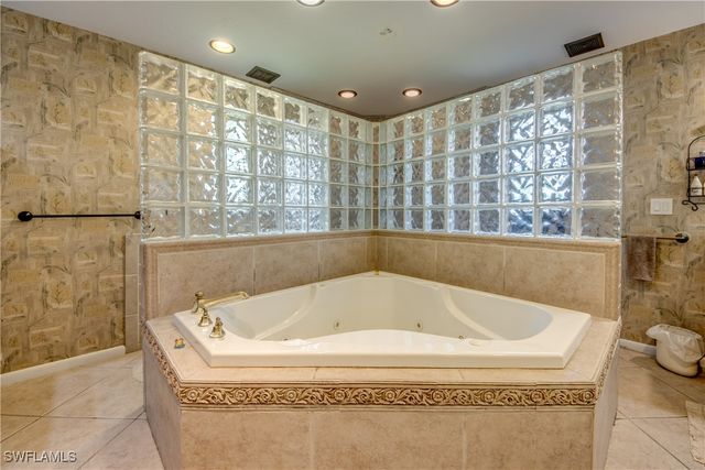 3651 Putter Point LN, Fort Myers, FL 33919