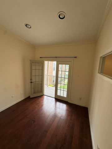 2001 Bering Drive 2D, Houston, TX 77057