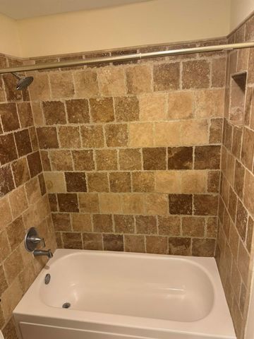 2001 Bering Drive 2D, Houston, TX 77057