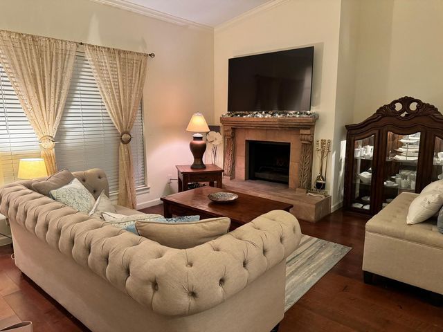 2001 Bering Drive 2D, Houston, TX 77057