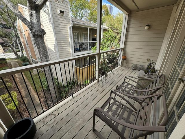 2001 Bering Drive 2D, Houston, TX 77057