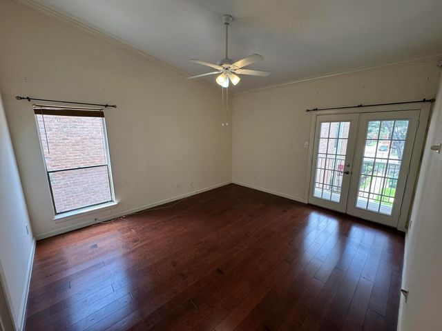 2001 Bering Drive 2D, Houston, TX 77057