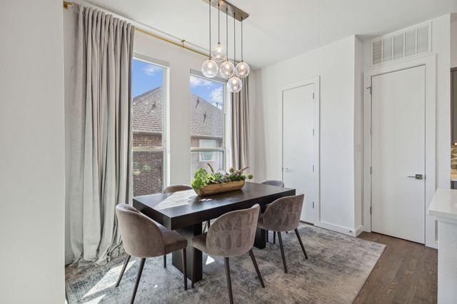 5015 Manett Street 101, Dallas, TX 75206