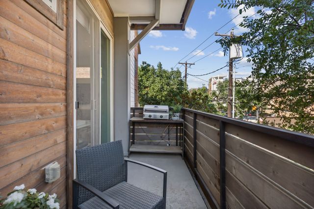 5015 Manett Street 101, Dallas, TX 75206