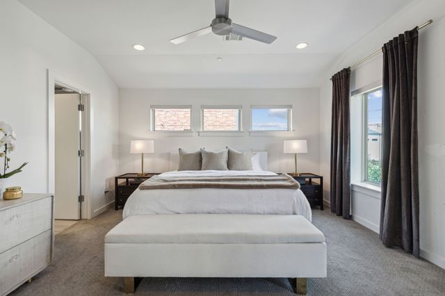5015 Manett Street 101, Dallas, TX 75206
