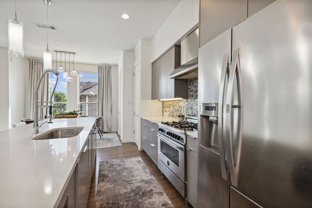5015 Manett Street 101, Dallas, TX 75206