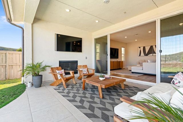 2940 Gait Way, Escondido, CA 92029