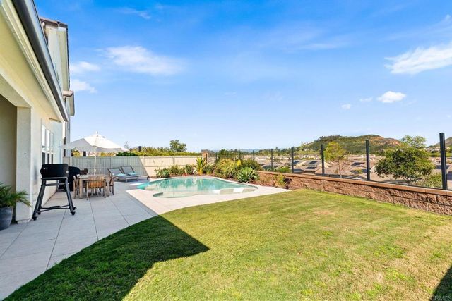 2940 Gait Way, Escondido, CA 92029