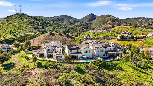 2940 Gait Way, Escondido, CA 92029