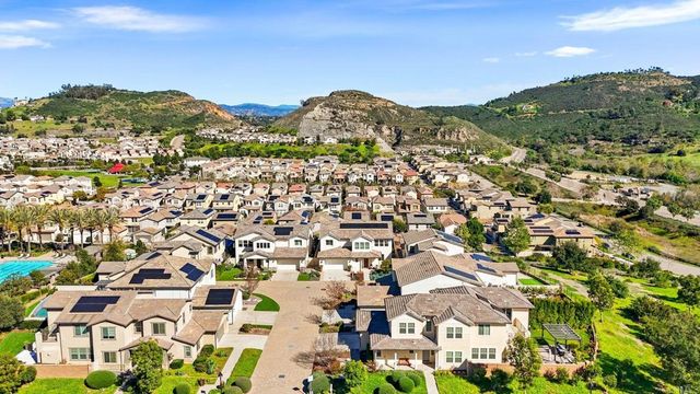 2940 Gait Way, Escondido, CA 92029